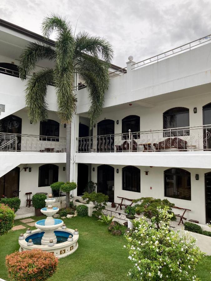 Ettamogah Hotel Inc. San Fernando  Exterior photo